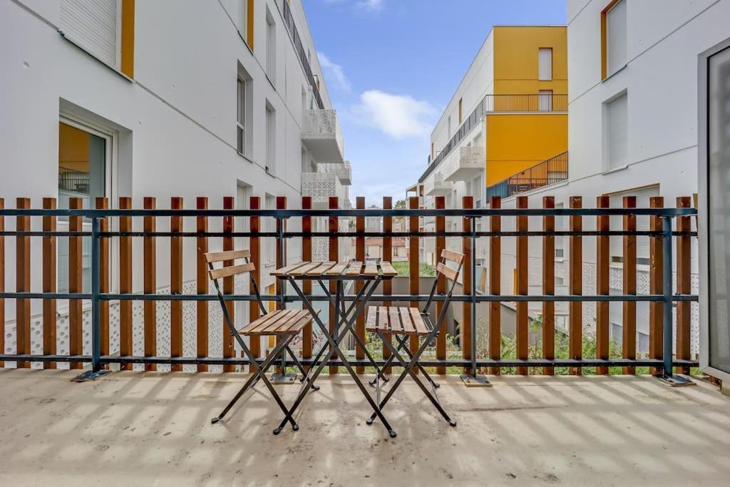 Elegance En Banlieue Parisienne Apartment *